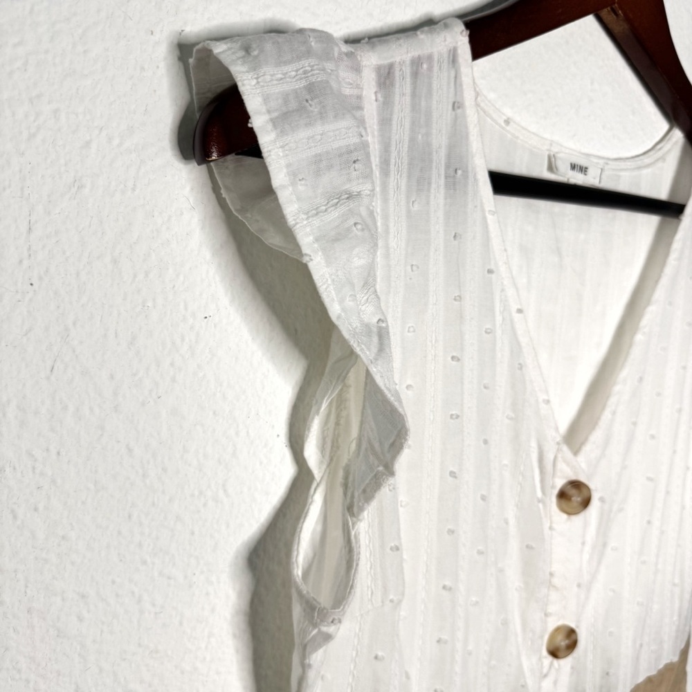 Mine Flutter Cap Sleeve Button Down White Tan Min… - image 5